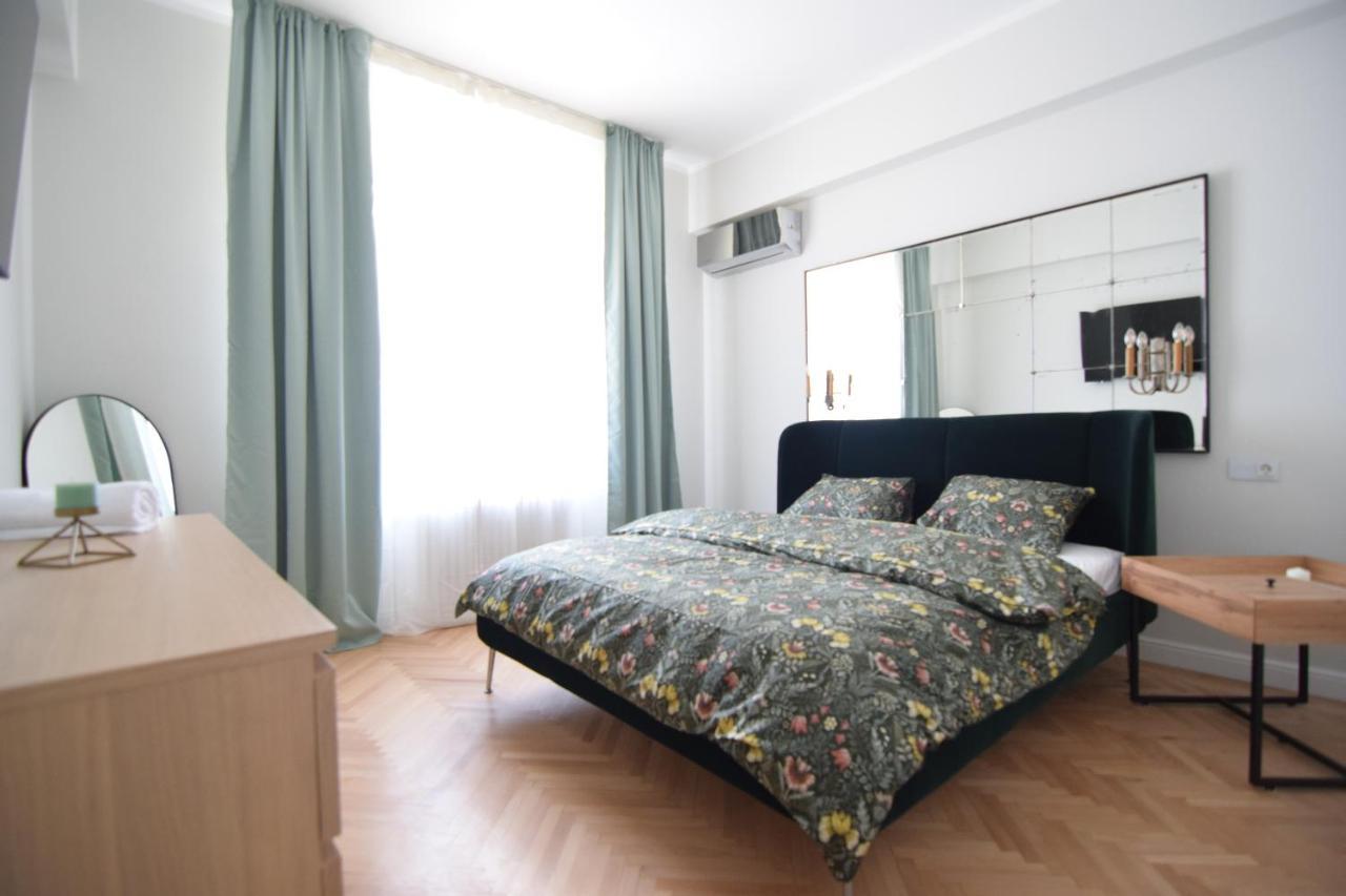 Beautiful Apartment In Old City Bucureşti Eksteriør bilde